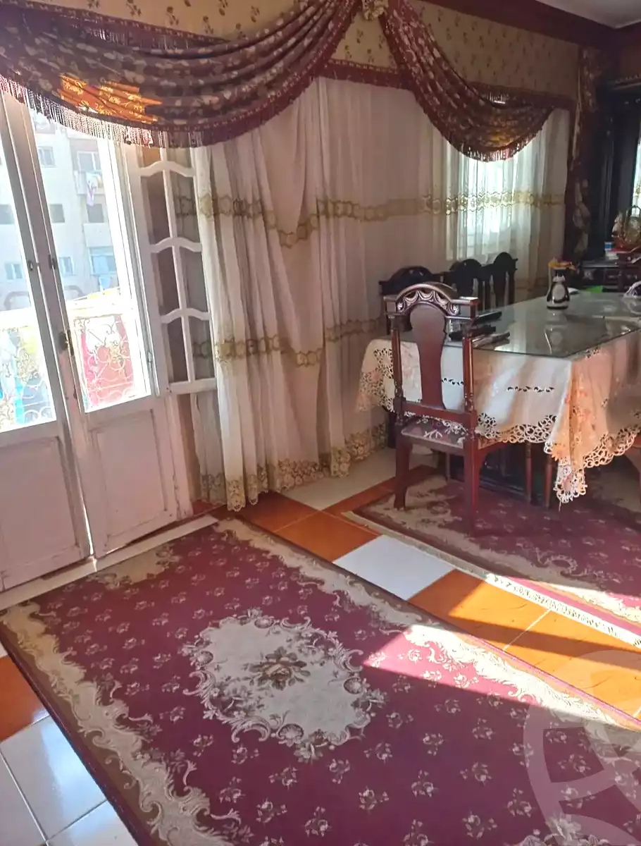 https://aqarmap.com.eg/ar/listing/7059034-for-rent-alexandria-moharram-bey