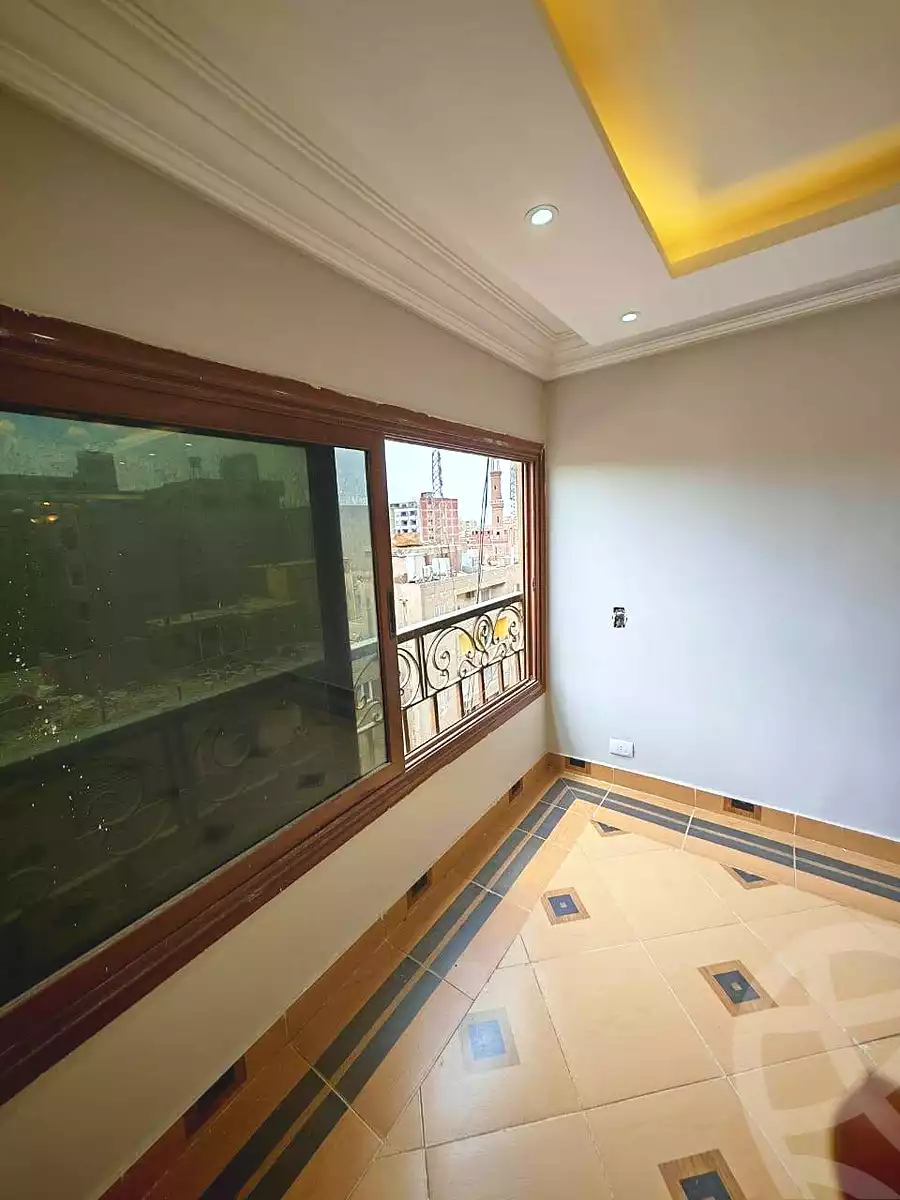 https://aqarmap.com.eg/ar/listing/7059112-for-sale-cairo-helwan-ahmed-enci-st