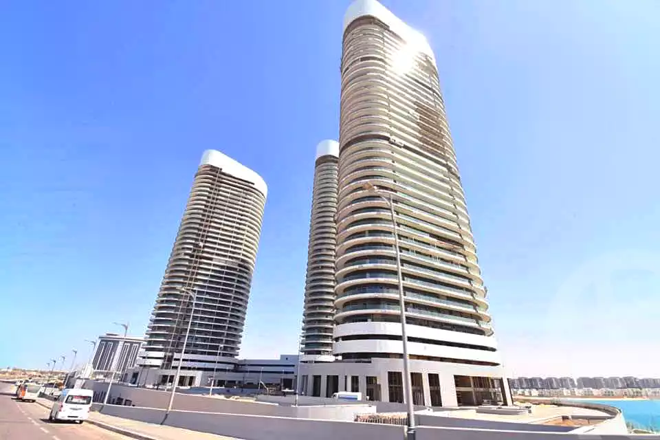 https://aqarmap.com.eg/ar/listing/7059505-for-sale-north-coast-new-alamein-mntj-t-l-lmyn-ljdyd-north-edge-towers