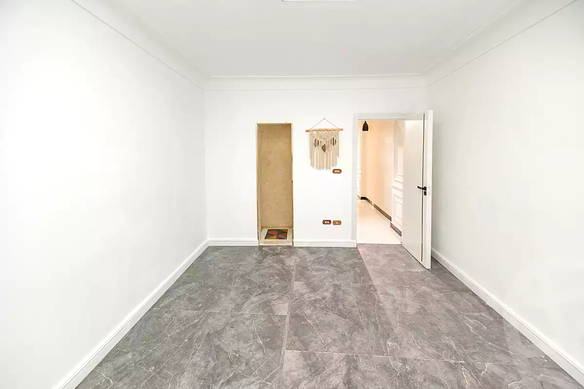 https://aqarmap.com.eg/ar/listing/7059710-for-sale-alexandria-miami-shr-jml-bd-lnsr