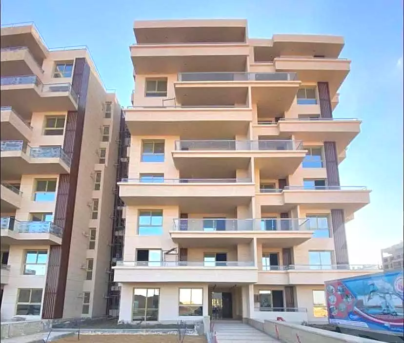 https://aqarmap.com.eg/ar/listing/7059708-for-sale-cairo-new-administrative-capital-r8-tj-msr