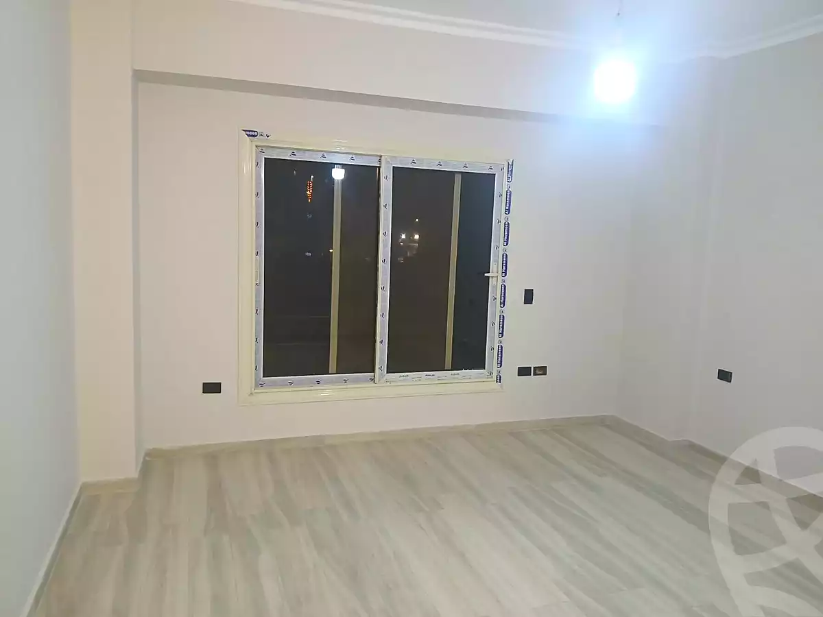 https://aqarmap.com.eg/ar/listing/7059736-for-rent-cairo-new-cairo-compounds-el-mostashareen-compound