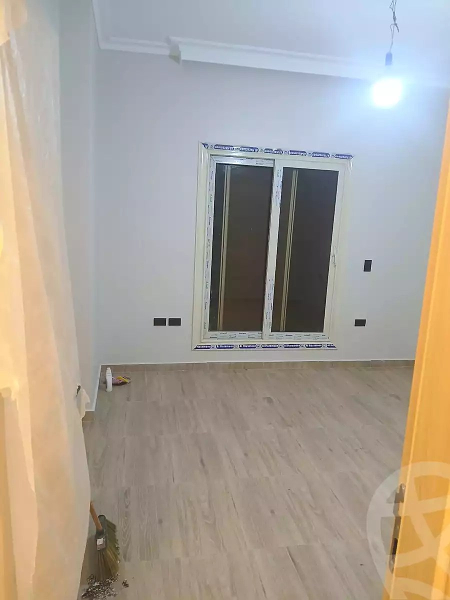 https://aqarmap.com.eg/ar/listing/7059736-for-rent-cairo-new-cairo-compounds-el-mostashareen-compound