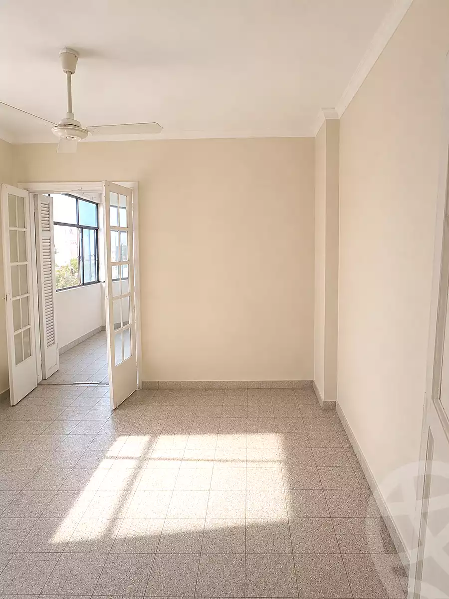 https://aqarmap.com.eg/ar/listing/7059785-for-rent-cairo-shoubra-jzyr-bdrn-ahmed-badawi-st