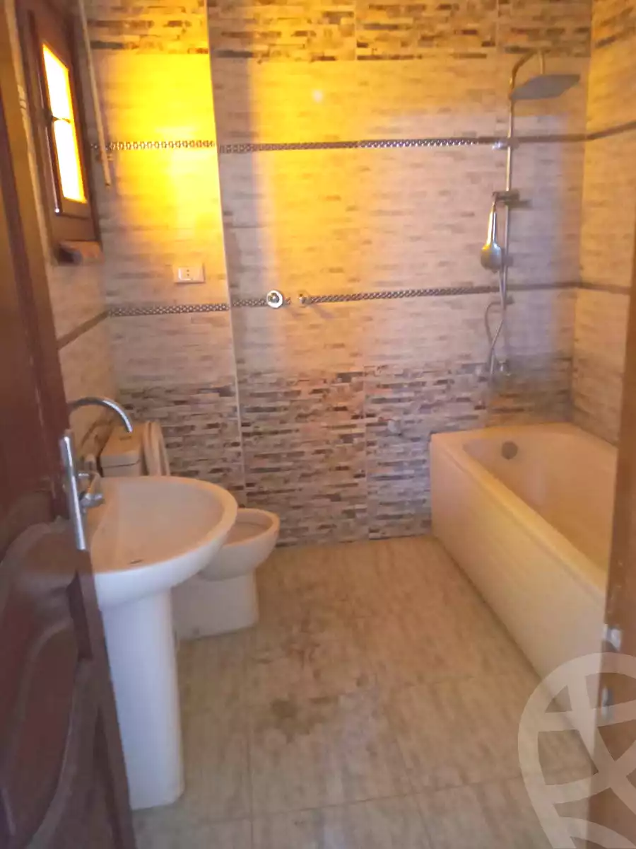 https://aqarmap.com.eg/ar/listing/7059833-for-rent-cairo-helwan-helwan-el-sharkeya-thabit-basha-st
