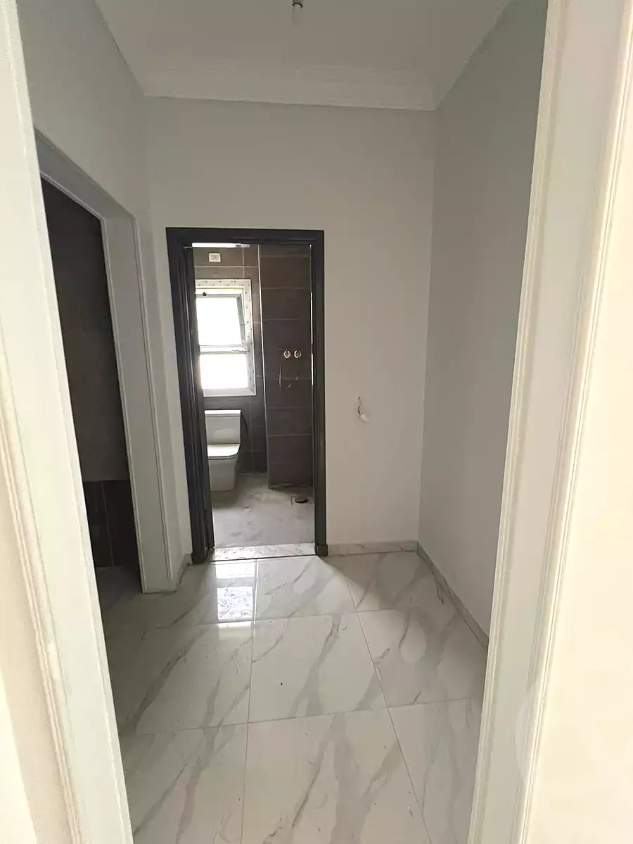 https://aqarmap.com.eg/ar/listing/7059918-for-sale-cairo-new-cairo-compounds-hyde-park-peaksville-hyde-park