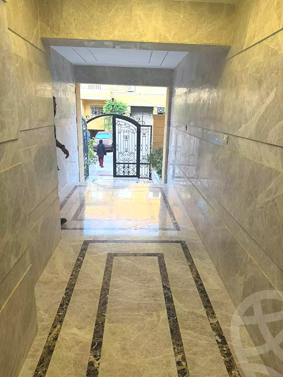 https://aqarmap.com.eg/ar/listing/7060296-for-sale-cairo-new-cairo-ganob-el-akadamiya-south-academy-a-ammar-ibn-yasser-st