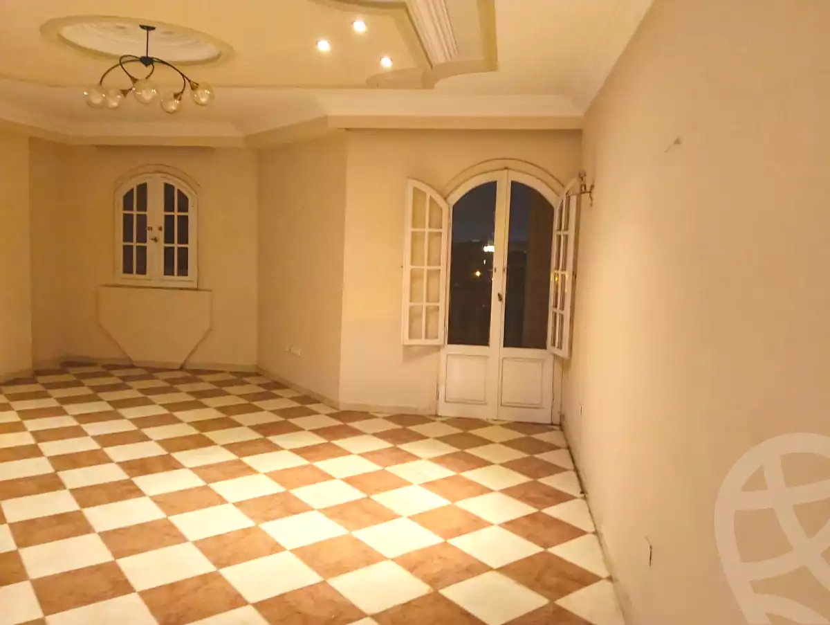 https://aqarmap.com.eg/ar/listing/7060320-for-sale-cairo-new-cairo-el-ahyaa-first-neighborhood-street-1