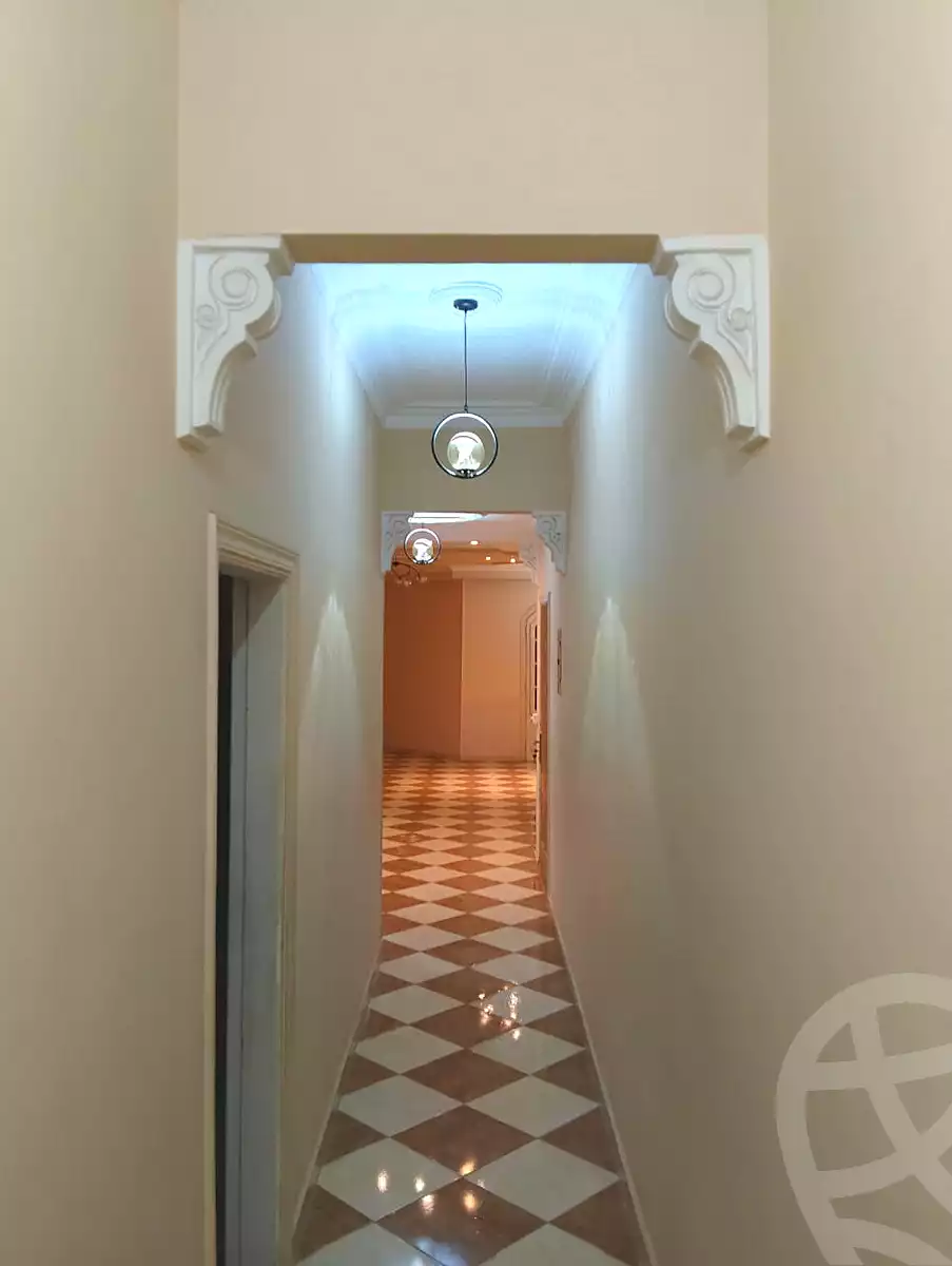 https://aqarmap.com.eg/ar/listing/7060320-for-sale-cairo-new-cairo-el-ahyaa-first-neighborhood-street-1