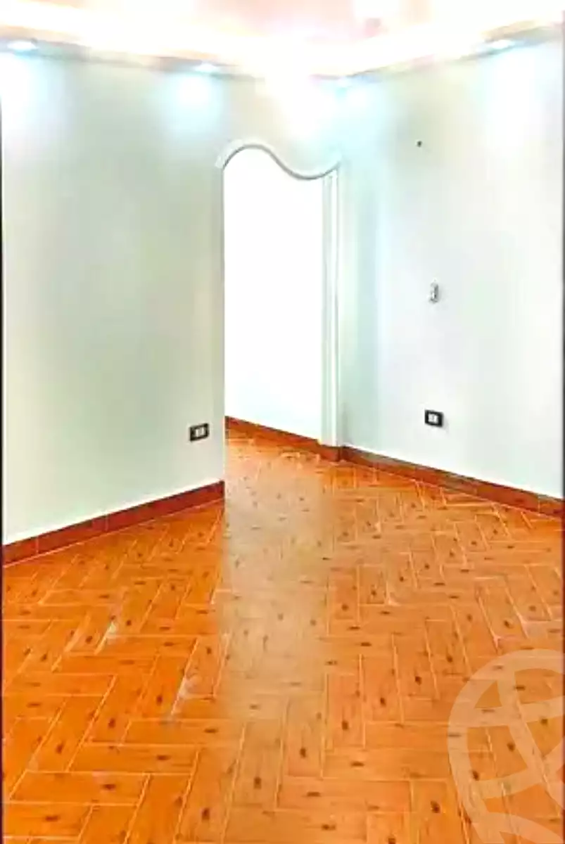 https://aqarmap.com.eg/en/listing/7060406-for-sale-alexandria-al-agamy-lbytsh-bianchiii-el-arbaeen-st
