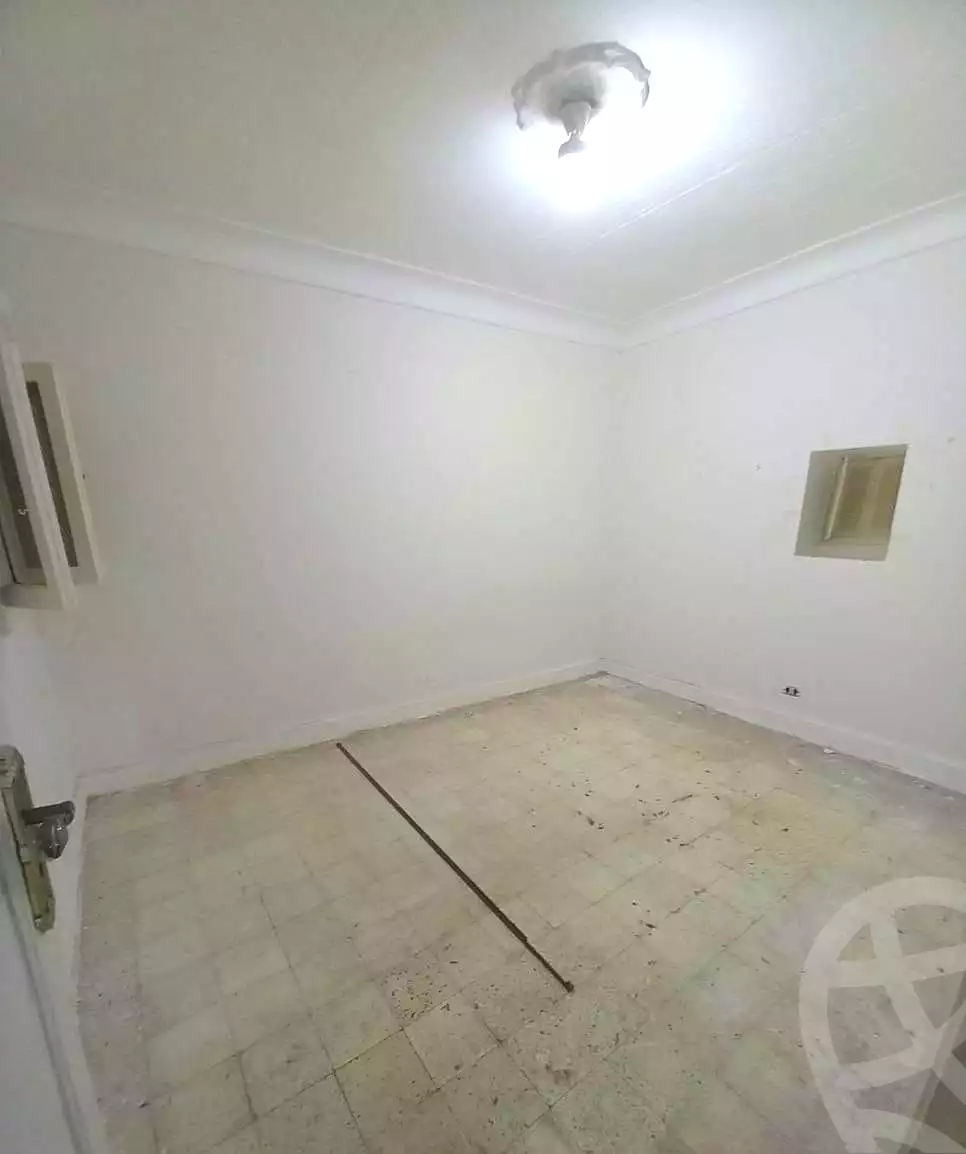 https://aqarmap.com.eg/en/listing/7058798-for-sale-alexandria-al-agamy-lbytsh-mohamed-el-fardi-st