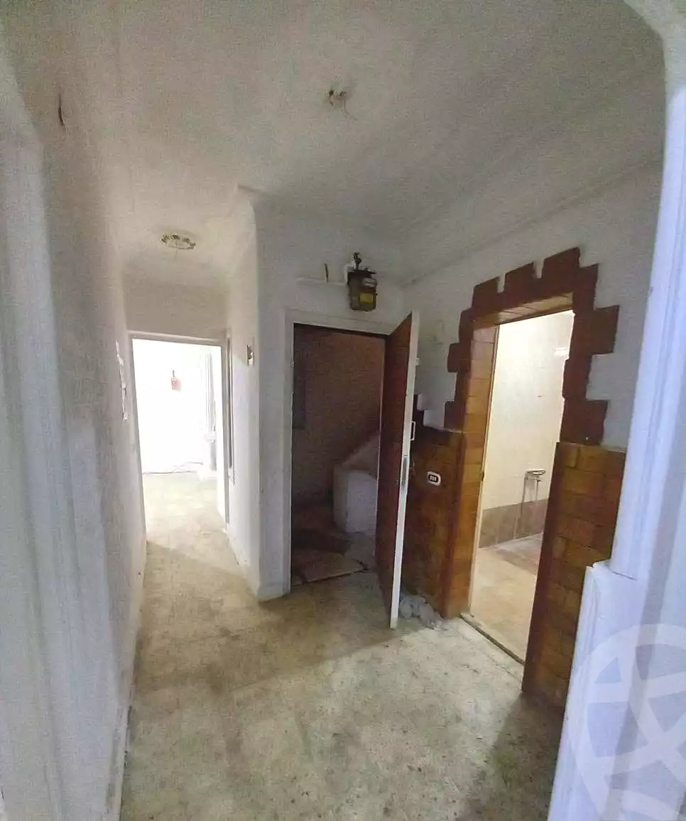 https://aqarmap.com.eg/en/listing/7058798-for-sale-alexandria-al-agamy-lbytsh-mohamed-el-fardi-st