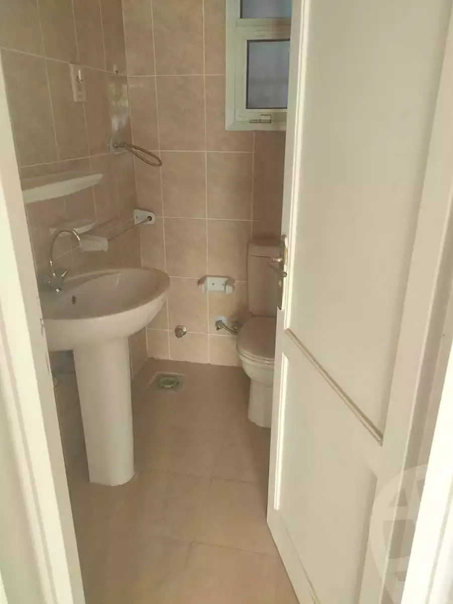 3 BR Apartment in Madinaty, photo 6 of 9
