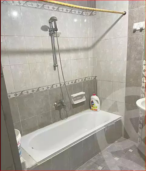 https://aqarmap.com.eg/ar/listing/7060919-for-rent-cairo-helwan-el-ezba-el-qebliah-ragheb-st