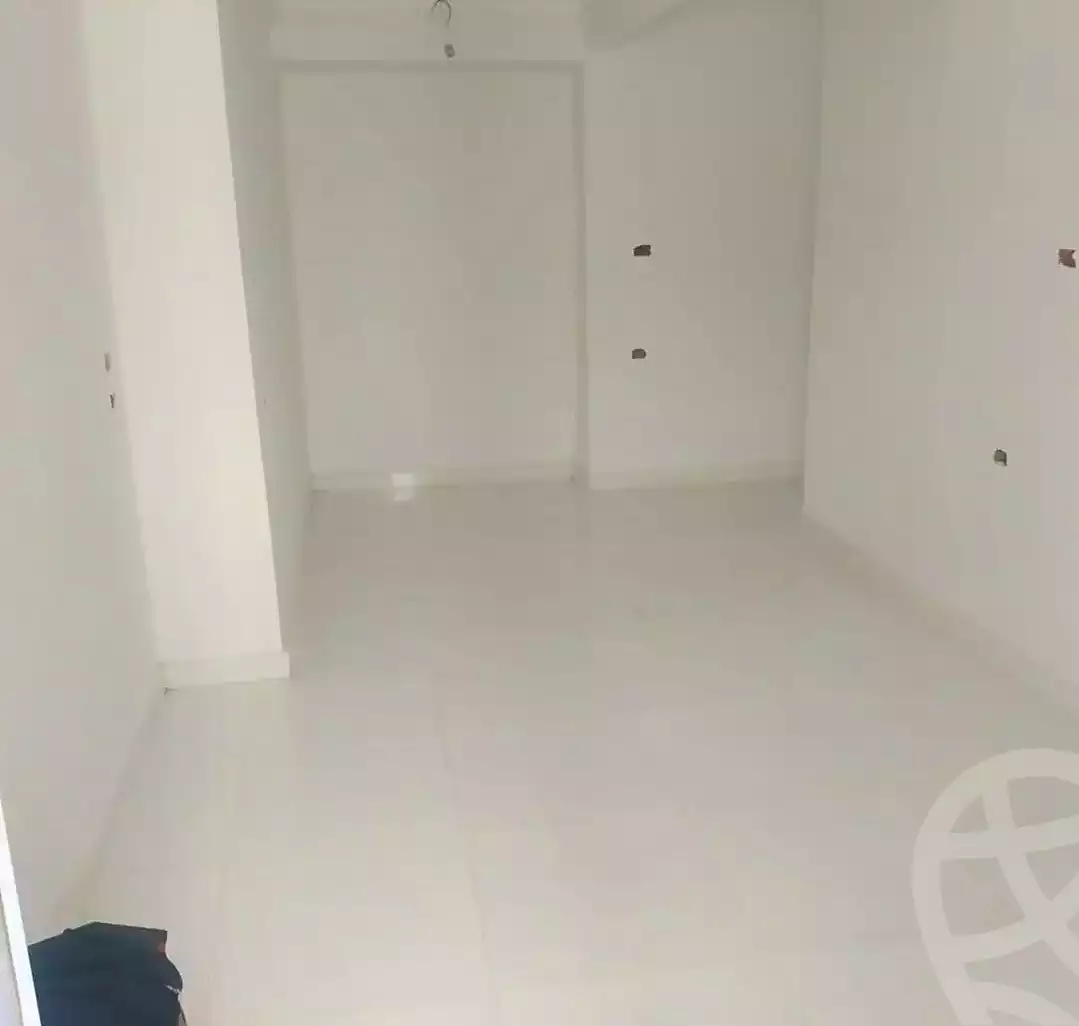 https://aqarmap.com.eg/ar/listing/7061034-for-sale-alexandria-sydy-bshr-sydy-bshr-bhry-shr-khld-bn-lwlyd