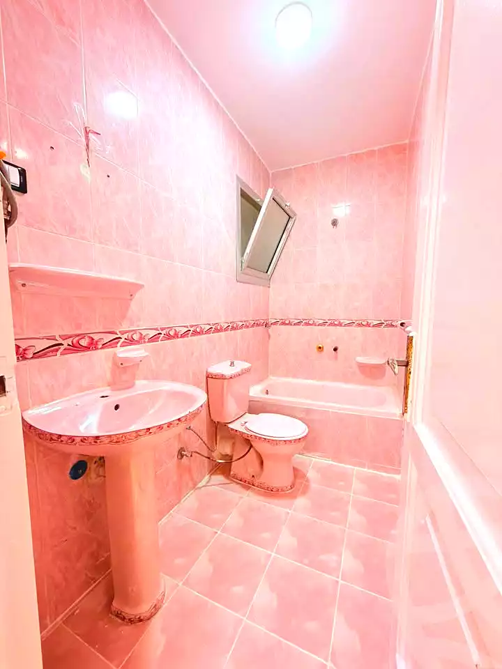https://aqarmap.com.eg/ar/listing/7061126-for-sale-alexandria-al-agamy-shataa-el-nakheel
