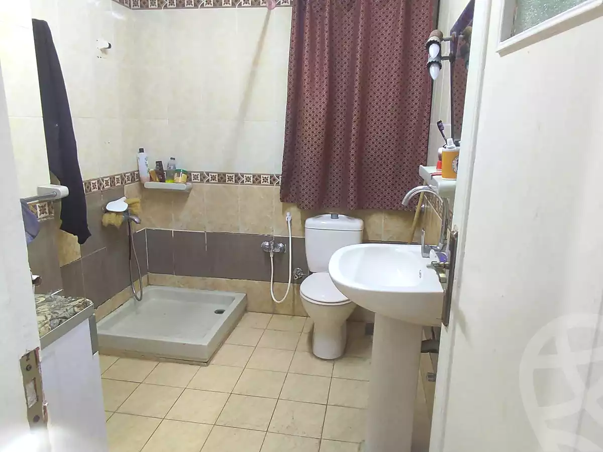 https://aqarmap.com.eg/ar/listing/7061851-for-sale-alexandria-sydy-bshr-tryq-ljysh