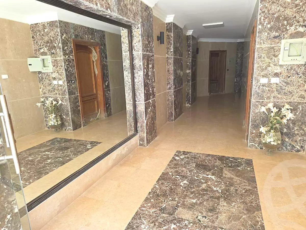 https://aqarmap.com.eg/en/listing/7062084-for-sale-cairo-new-cairo-compounds-brwmynd-ryzydns-wdy-djl-llttwyr