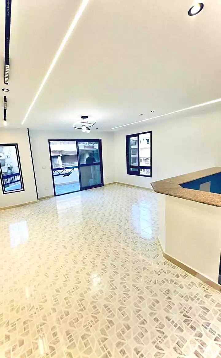 https://aqarmap.com.eg/ar/listing/7062114-for-sale-alexandria-al-agamy-el-kilo-21