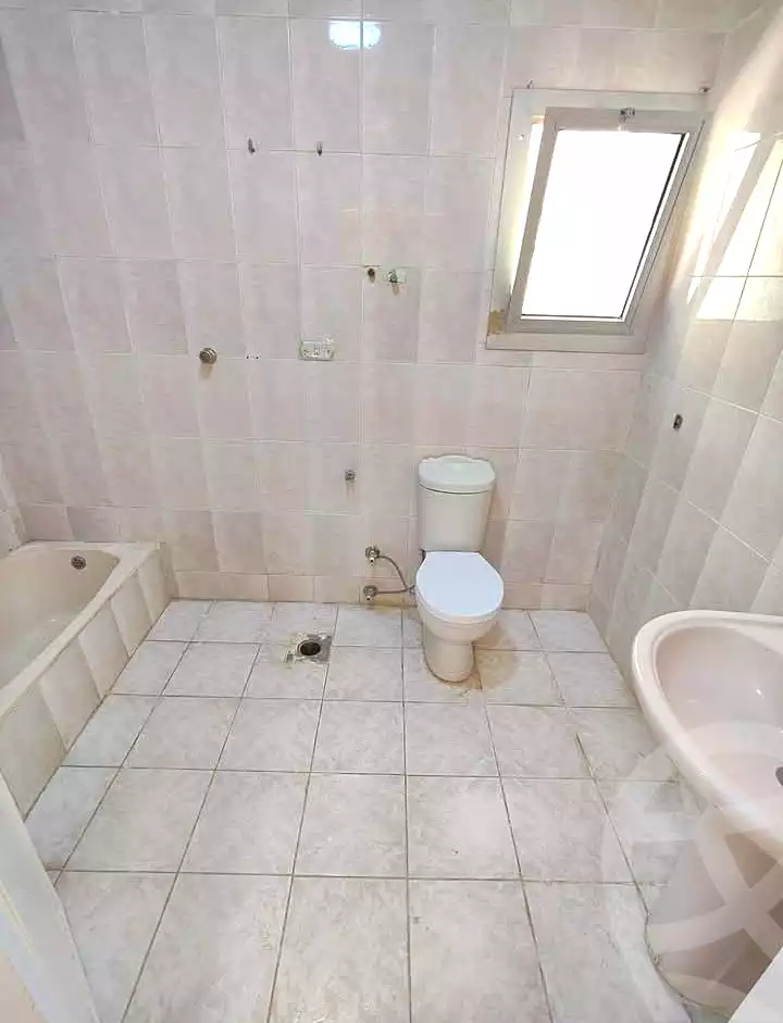 https://aqarmap.com.eg/en/listing/7062223-for-sale-alexandria-al-agamy-shataa-el-nakheel