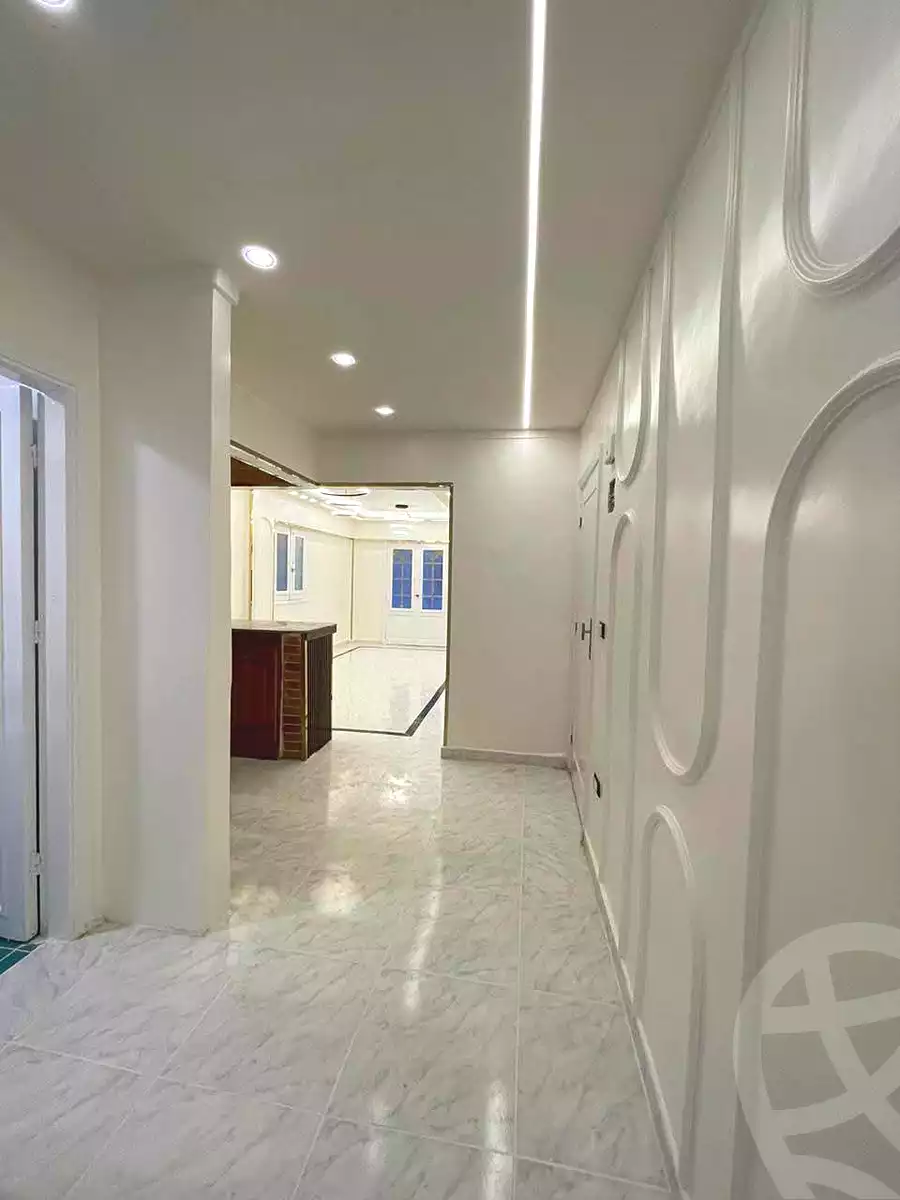https://aqarmap.com.eg/ar/listing/7062358-for-sale-alexandria-al-agamy-shataa-el-nakheel