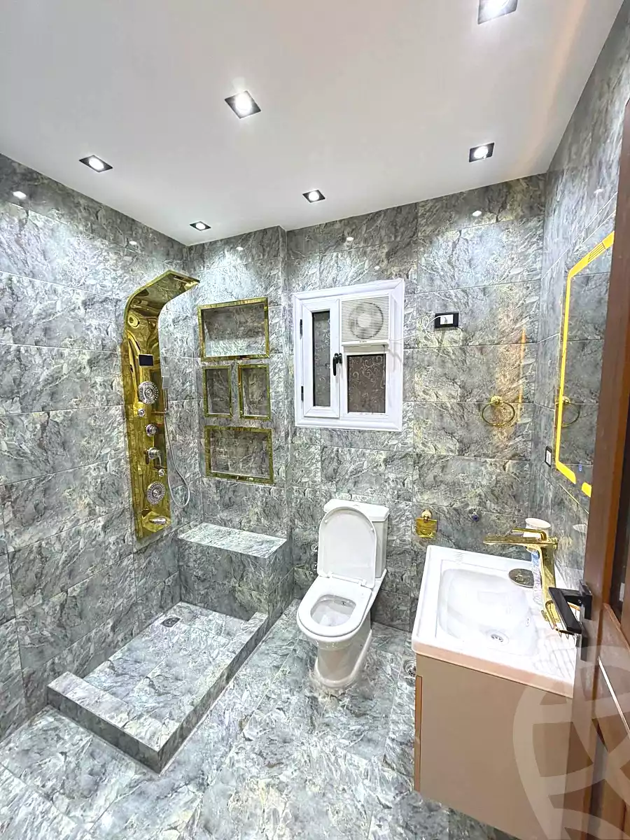 https://aqarmap.com.eg/ar/listing/7062637-for-sale-alexandria-al-agamy-lbytsh-bianchiii-el-arbaeen-st