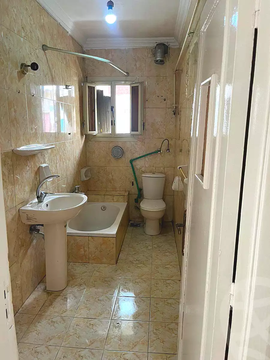 https://aqarmap.com.eg/en/listing/7059138-for-sale-alexandria-ghobrial