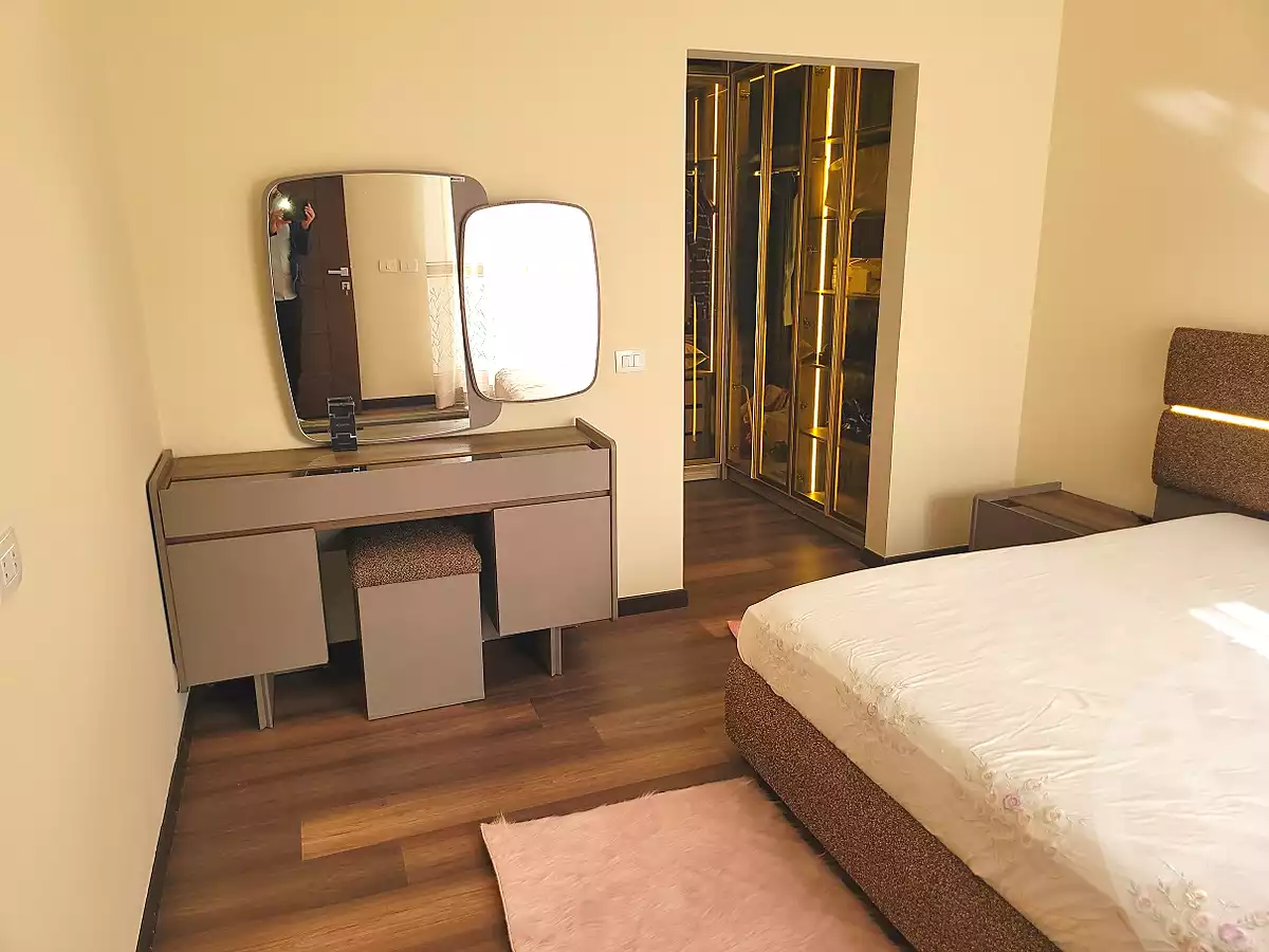 https://aqarmap.com.eg/ar/listing/7062899-for-sale-cairo-new-cairo-compounds-ninety-avenue