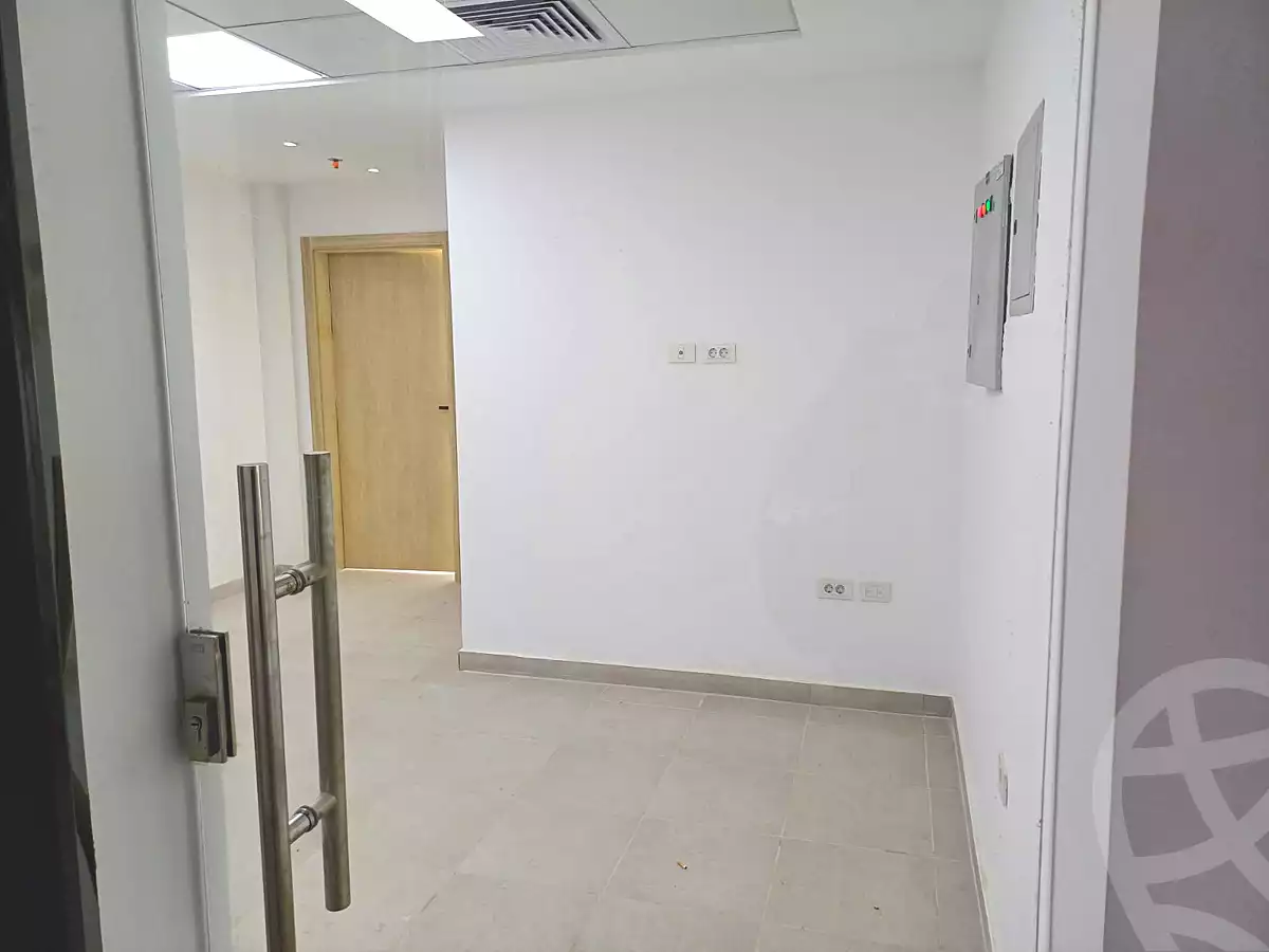 https://aqarmap.com.eg/ar/listing/7063031-for-rent-cairo-el-sheikh-zayed-city-compounds-sntrw-zyd-mwl
