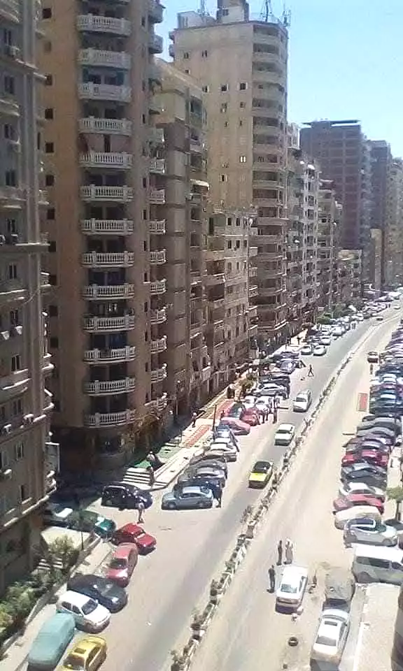 https://aqarmap.com.eg/ar/listing/7063374-for-sale-cairo-helwan-hadayek-helwan-nile-corniche-st