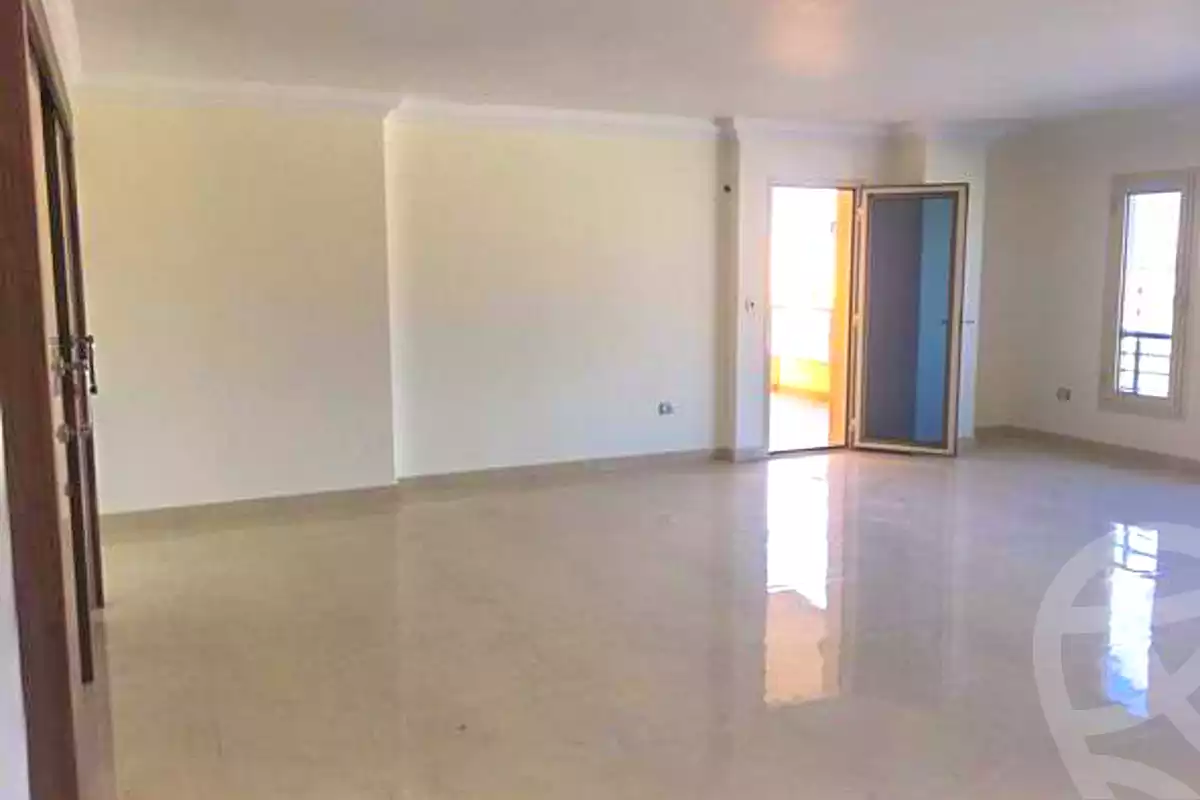 https://aqarmap.com.eg/ar/listing/7063465-for-sale-alexandria-smouha-compounds-in-smouha-antoniadis-city-compound