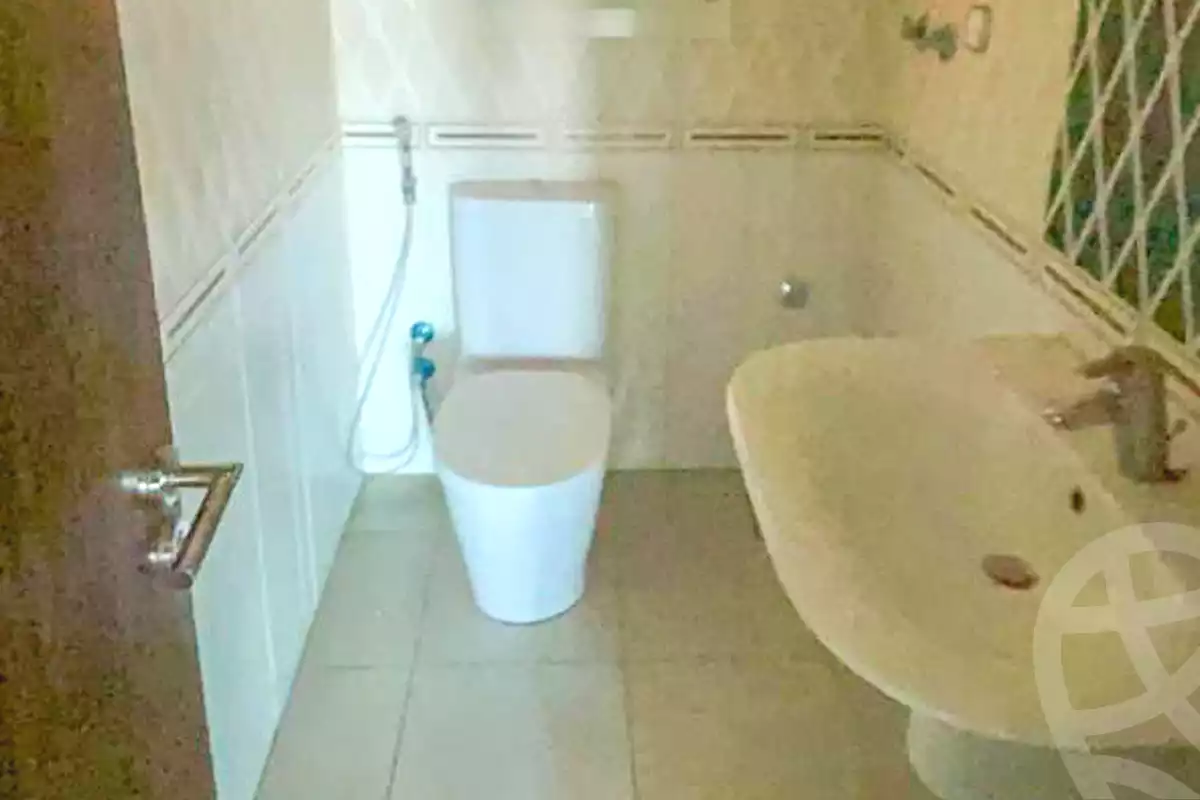 https://aqarmap.com.eg/ar/listing/7063465-for-sale-alexandria-smouha-compounds-in-smouha-antoniadis-city-compound