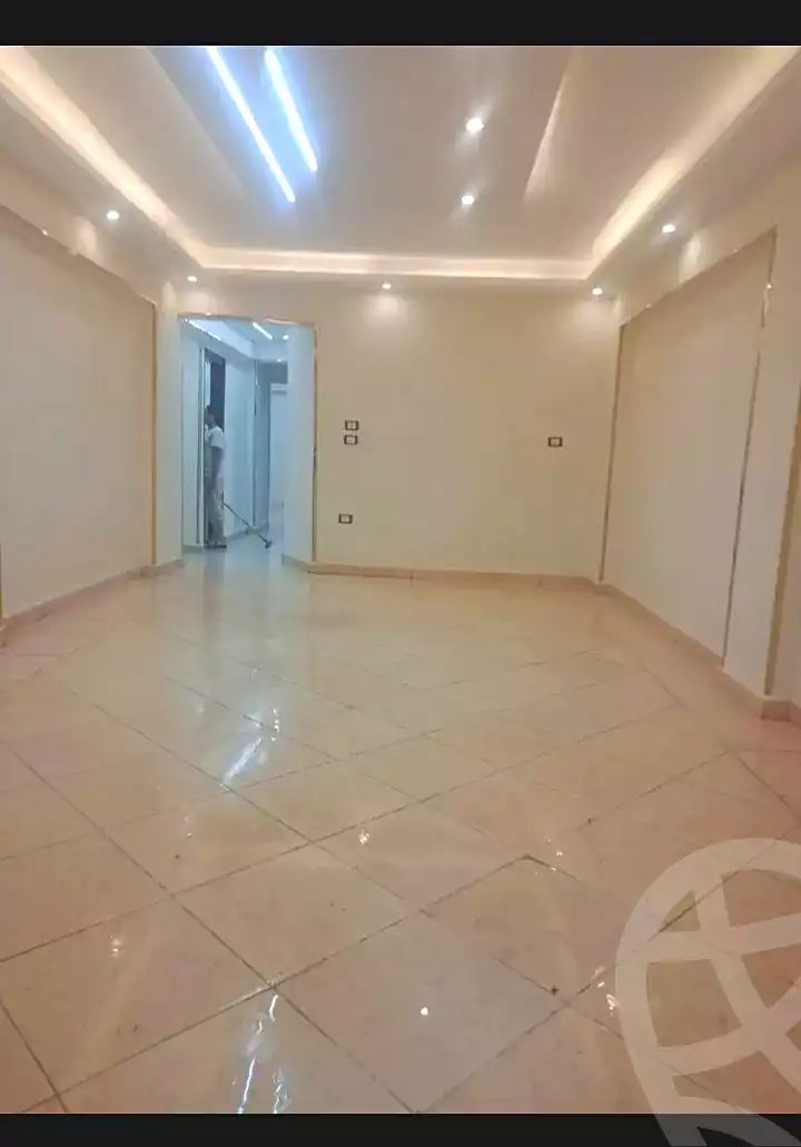https://aqarmap.com.eg/en/listing/7064512-for-sale-alexandria-al-agamy-el-hanouvel-radwan-st