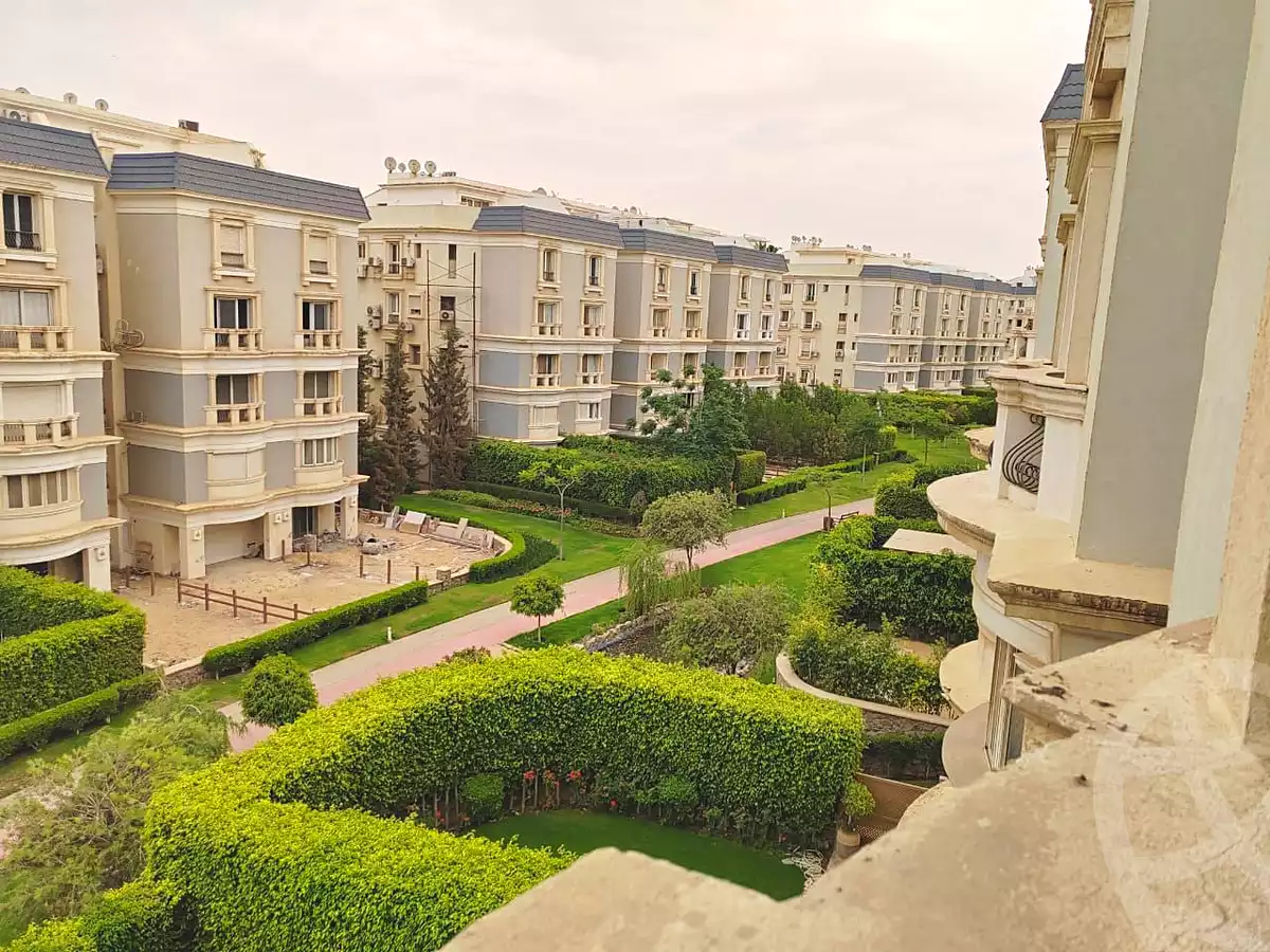 https://aqarmap.com.eg/en/listing/7064986-for-sale-cairo-new-cairo-compounds-mountain-view-hyde-park