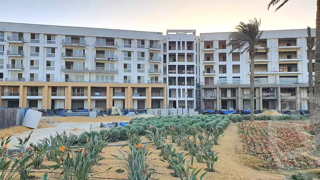 https://aqarmap.com.eg/ar/listing/7065299-for-sale-cairo-mokattam-compounds-uptown-cairo-golf-residences-uptown-cairo
