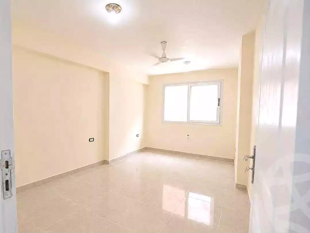 https://aqarmap.com.eg/ar/listing/7065364-for-sale-cairo-ain-shams-ain-shams-el-sharkia