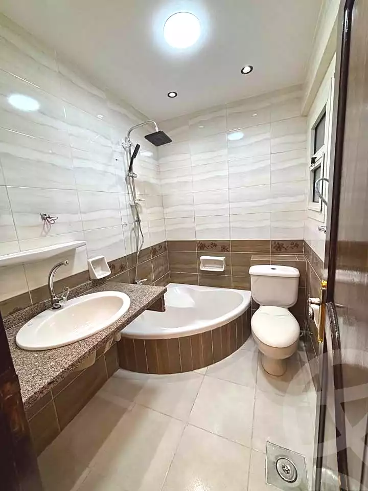 https://aqarmap.com.eg/en/listing/7065417-for-sale-alexandria-sydy-bshr-sydy-bshr-bhry-shr-mhmwd-l-yswy