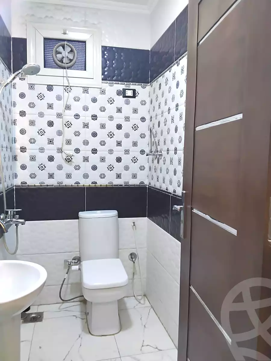 https://aqarmap.com.eg/ar/listing/7065518-for-sale-cairo-hadayek-el-ahram-el-khazan-st