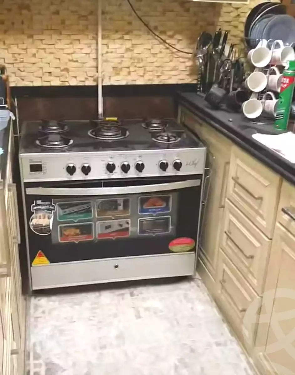 https://aqarmap.com.eg/ar/listing/7065576-for-sale-alexandria-sydy-bshr-sydy-bshr-bhry-el-shaikh-hussein-soliman-18-st