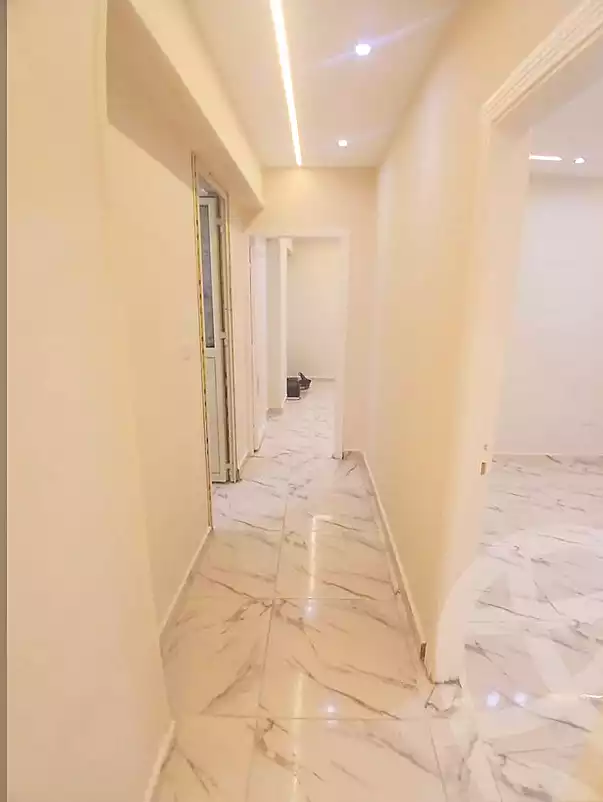 https://aqarmap.com.eg/ar/listing/7065904-for-sale-alexandria-al-agamy-el-hanouvel-al-asdakaa-st