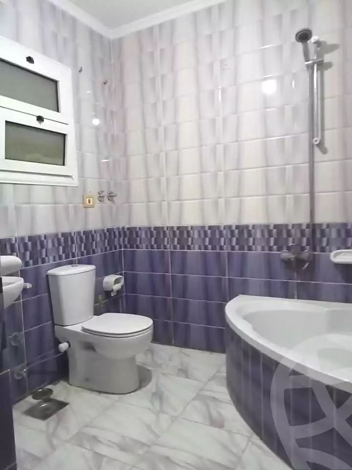 https://aqarmap.com.eg/en/listing/7066300-for-sale-alexandria-sydy-bshr-sydy-bshr-bhry-khalil-hamada-st
