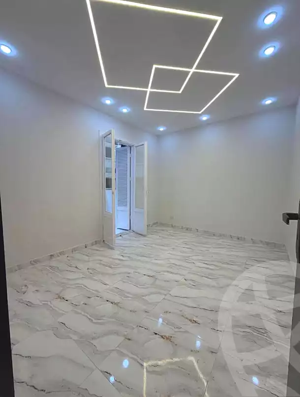 https://aqarmap.com.eg/ar/listing/7067033-for-sale-alexandria-el-asafra-shr-45