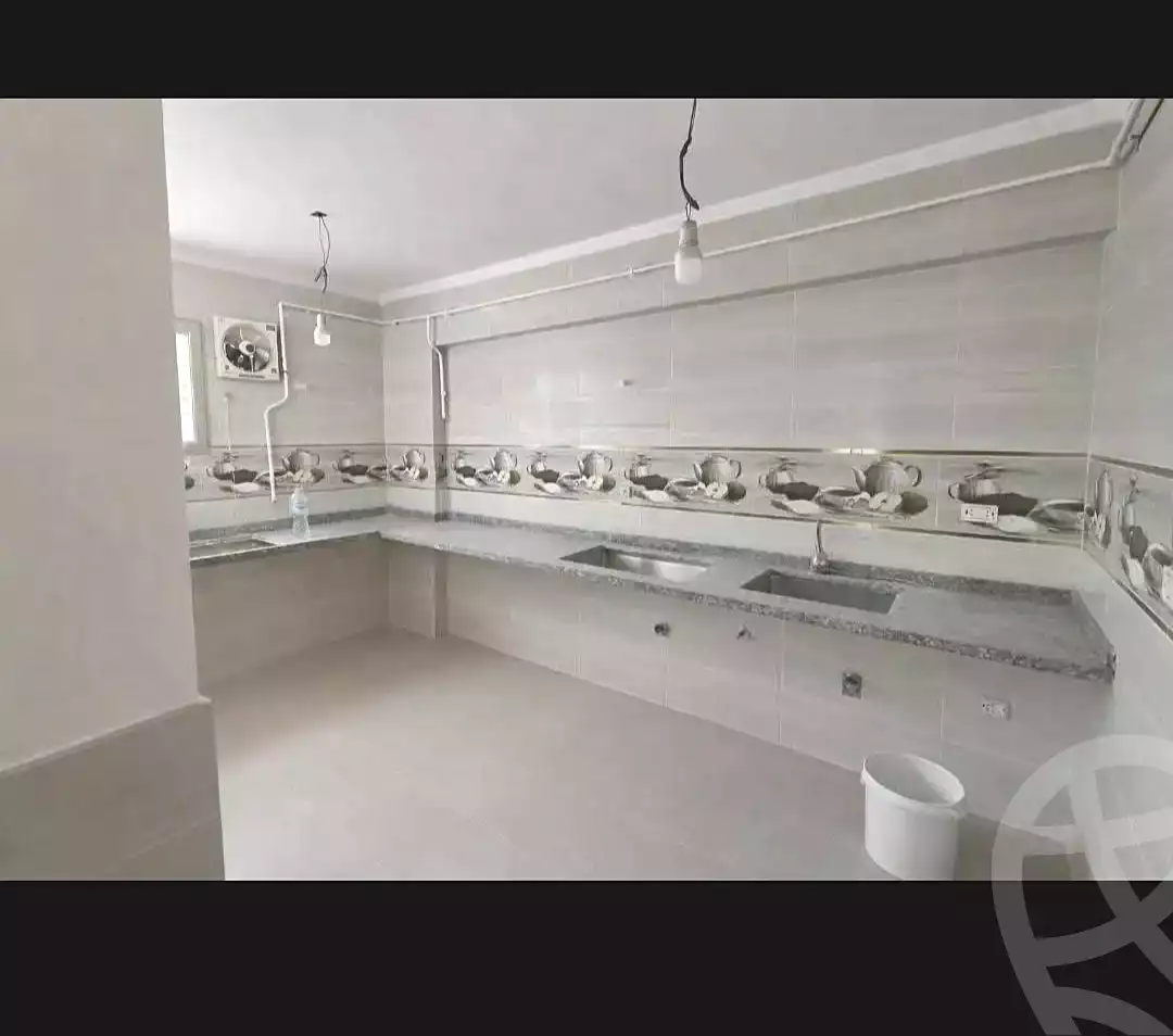 https://aqarmap.com.eg/ar/listing/7067111-for-sale-alexandria-sydy-bshr-sydy-bshr-bhry-shr-mhmd-njyb