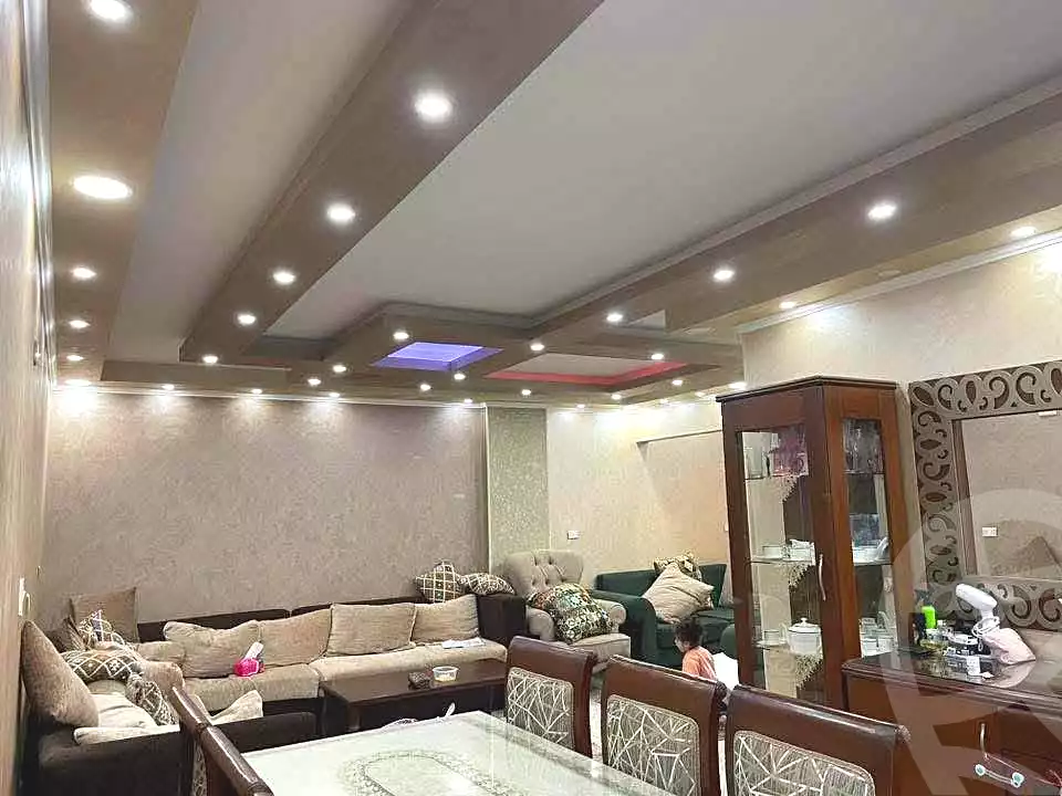 https://aqarmap.com.eg/ar/listing/7067157-for-sale-cairo-helwan-mahmoud-zaki-st