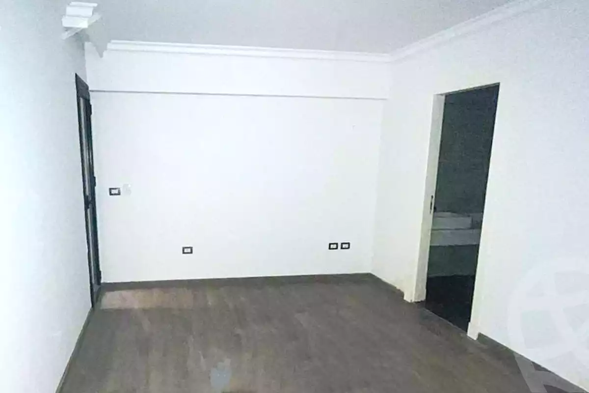 https://aqarmap.com.eg/ar/listing/7067271-for-sale-alexandria-smouha-compounds-in-smouha