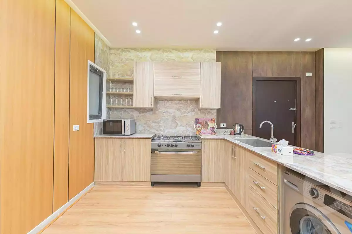 https://aqarmap.com.eg/ar/listing/7067463-for-rent-cairo-new-cairo-compounds-lakeview-residence