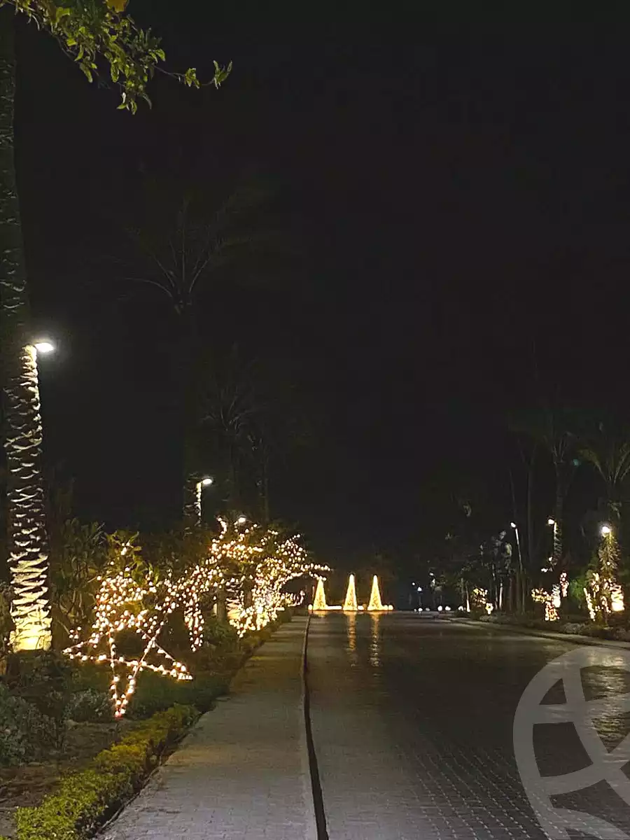 https://aqarmap.com.eg/ar/listing/7067594-for-sale-cairo-el-sheikh-zayed-city-compounds-ofok-1