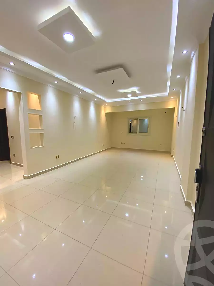 https://aqarmap.com.eg/ar/listing/7067778-for-rent-cairo-new-cairo-el-ahyaa-fourth-neighborhood-street-1