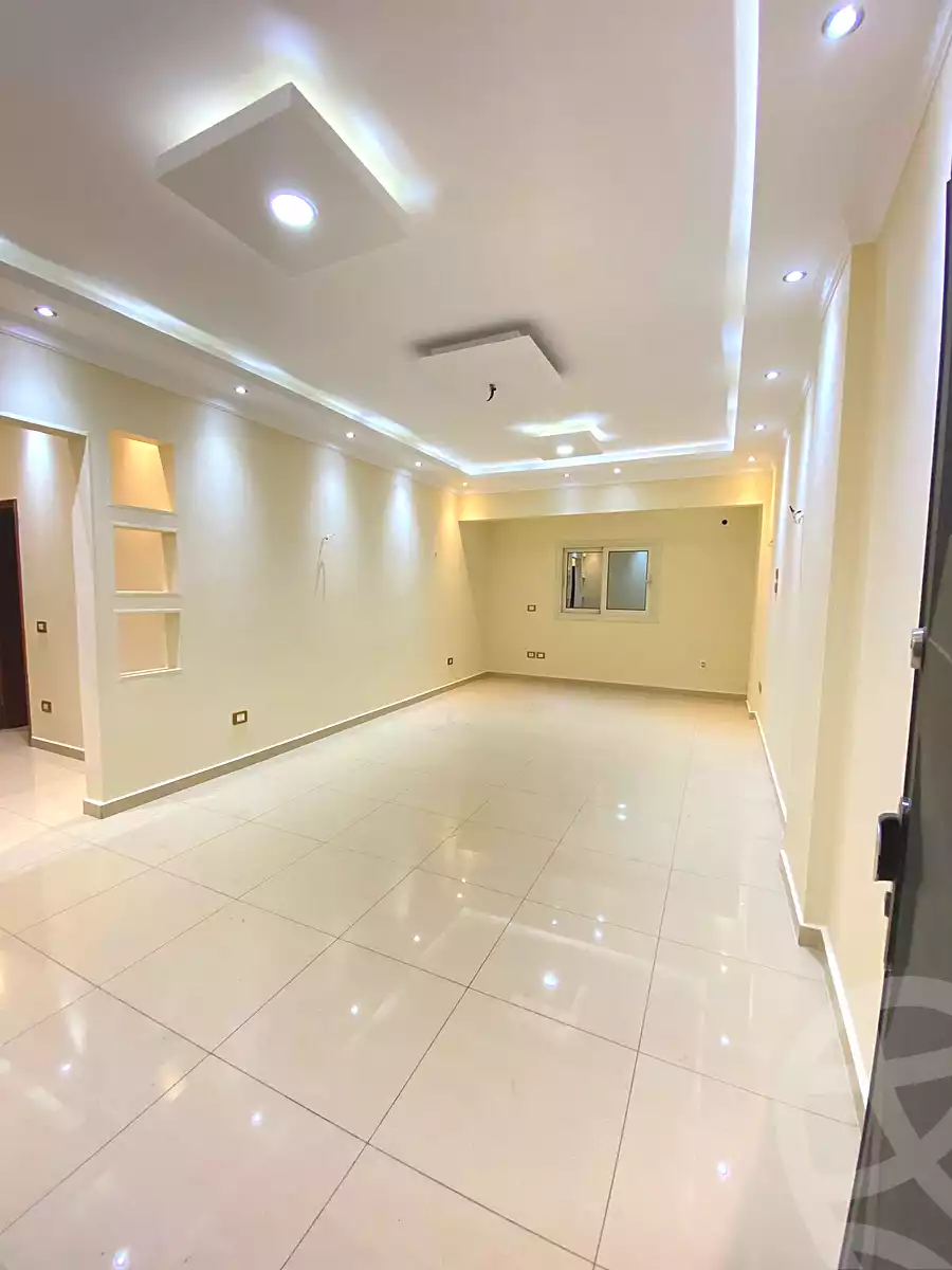 https://aqarmap.com.eg/ar/listing/7067778-for-rent-cairo-new-cairo-el-ahyaa-fourth-neighborhood-street-1