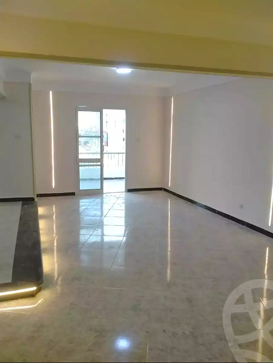 https://aqarmap.com.eg/ar/listing/7067785-for-sale-alexandria-al-agamy-el-hanouvel-al-haded-we-al-soulb-st